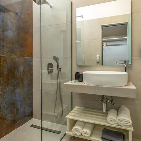 Limanaki Hotel アルゴストリオン エクステリア 写真